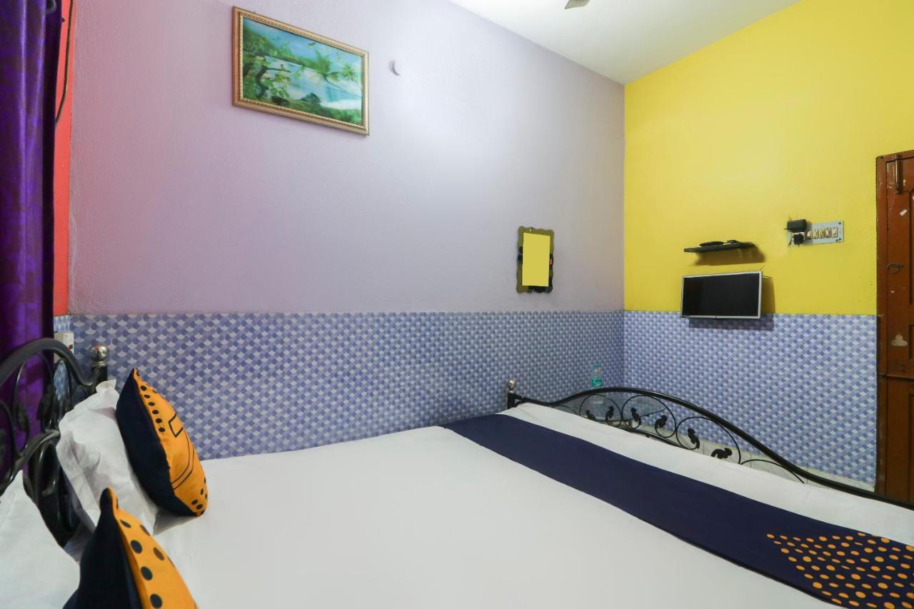 Spot On 49584 Asmi Hotel Hugli-Chinsurah Esterno foto