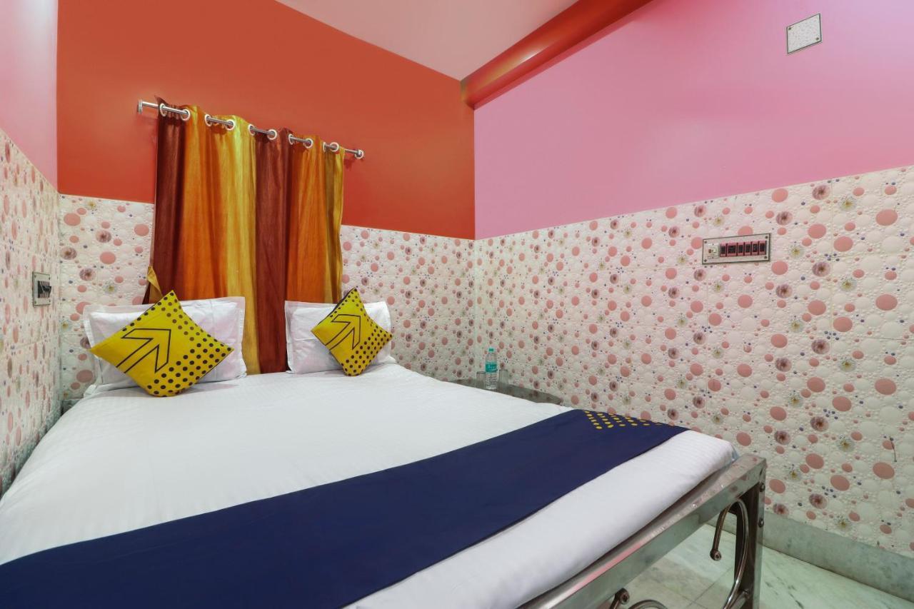Spot On 49584 Asmi Hotel Hugli-Chinsurah Esterno foto