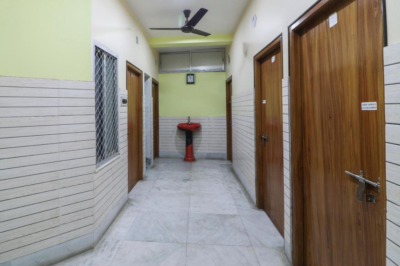 Spot On 49584 Asmi Hotel Hugli-Chinsurah Esterno foto